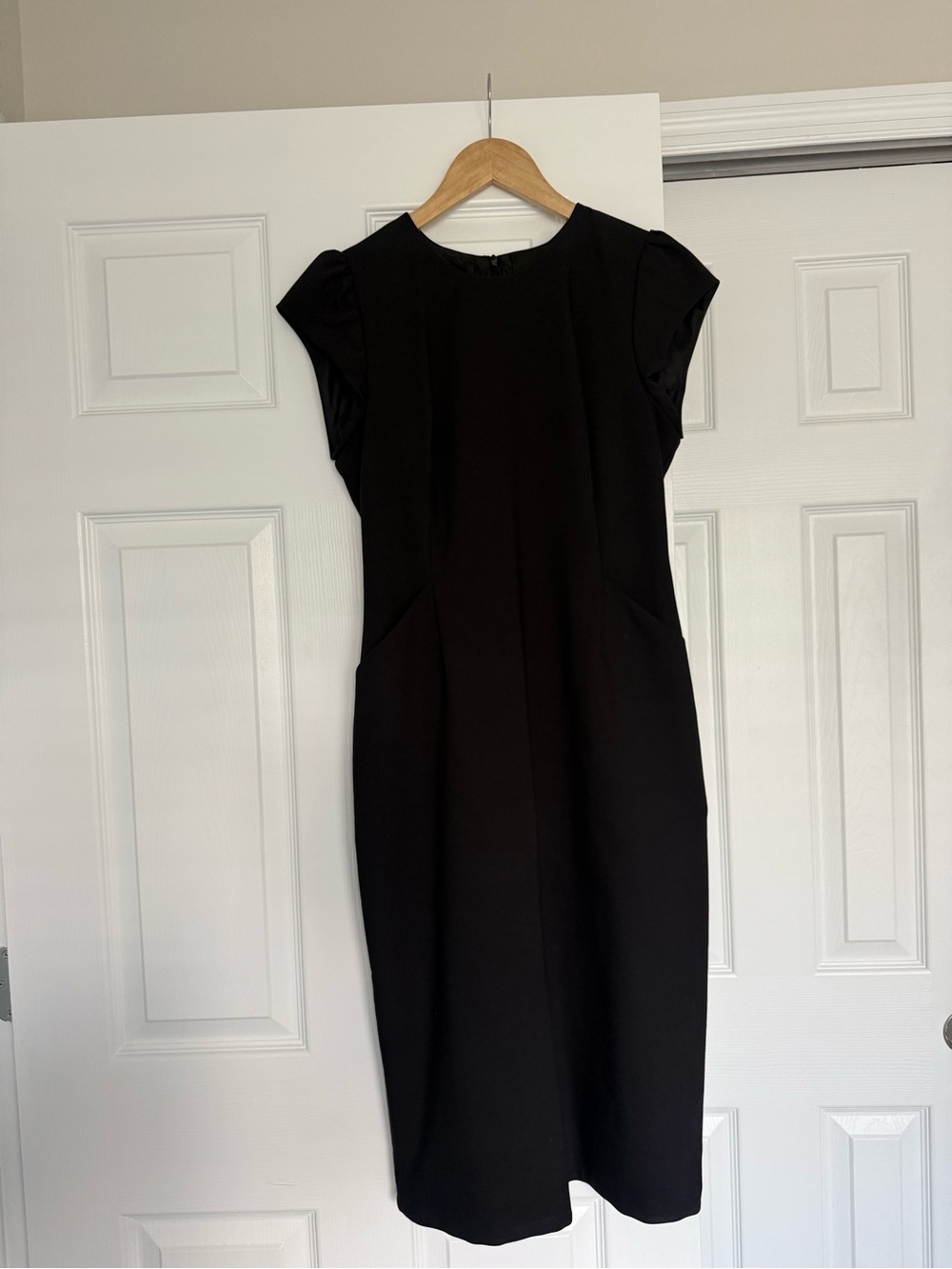 Simple Classic Corporate Business Black Cap-Sleeve Midi Dress